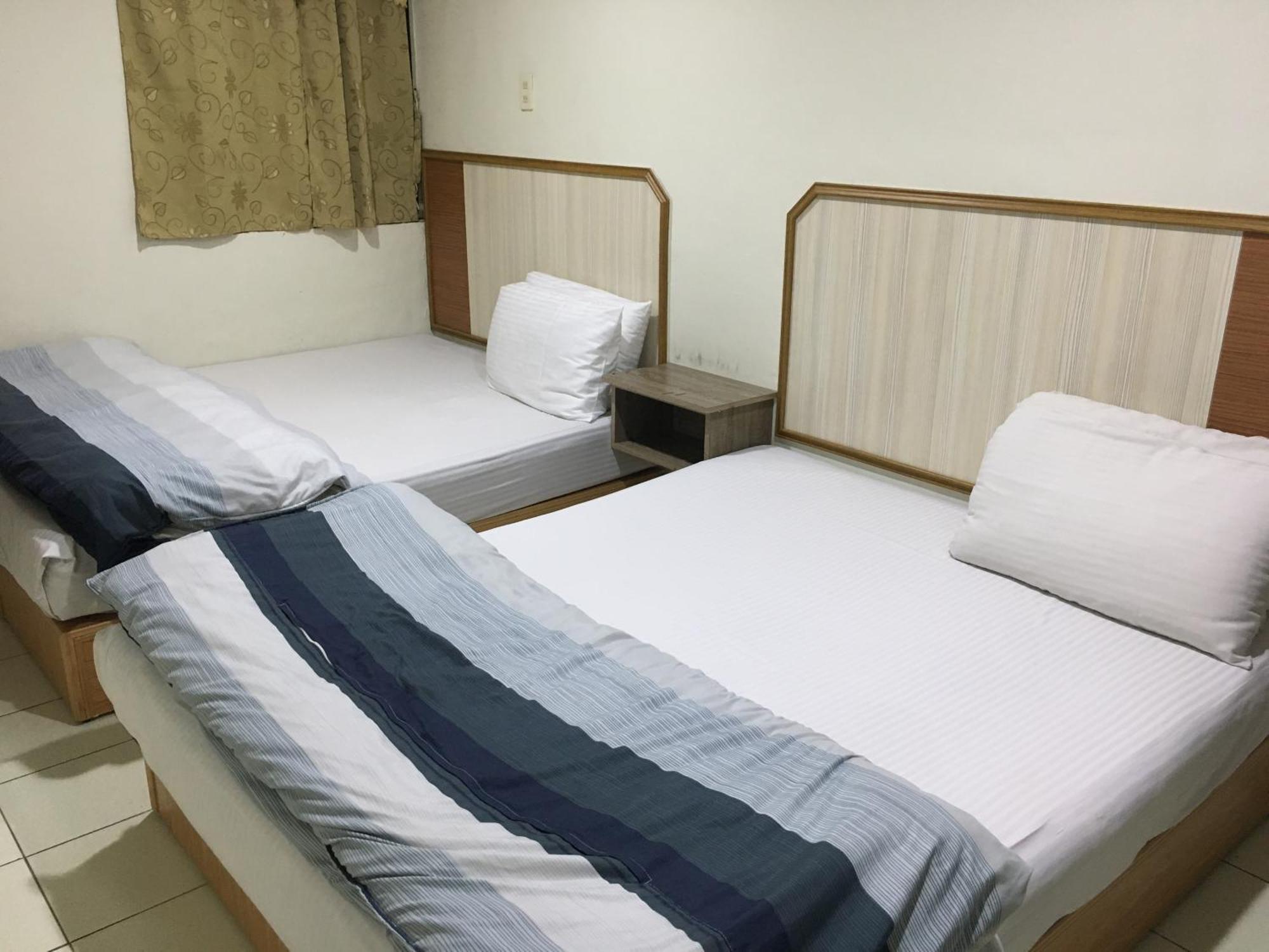 Yongxing Inn Chiayi Buitenkant foto