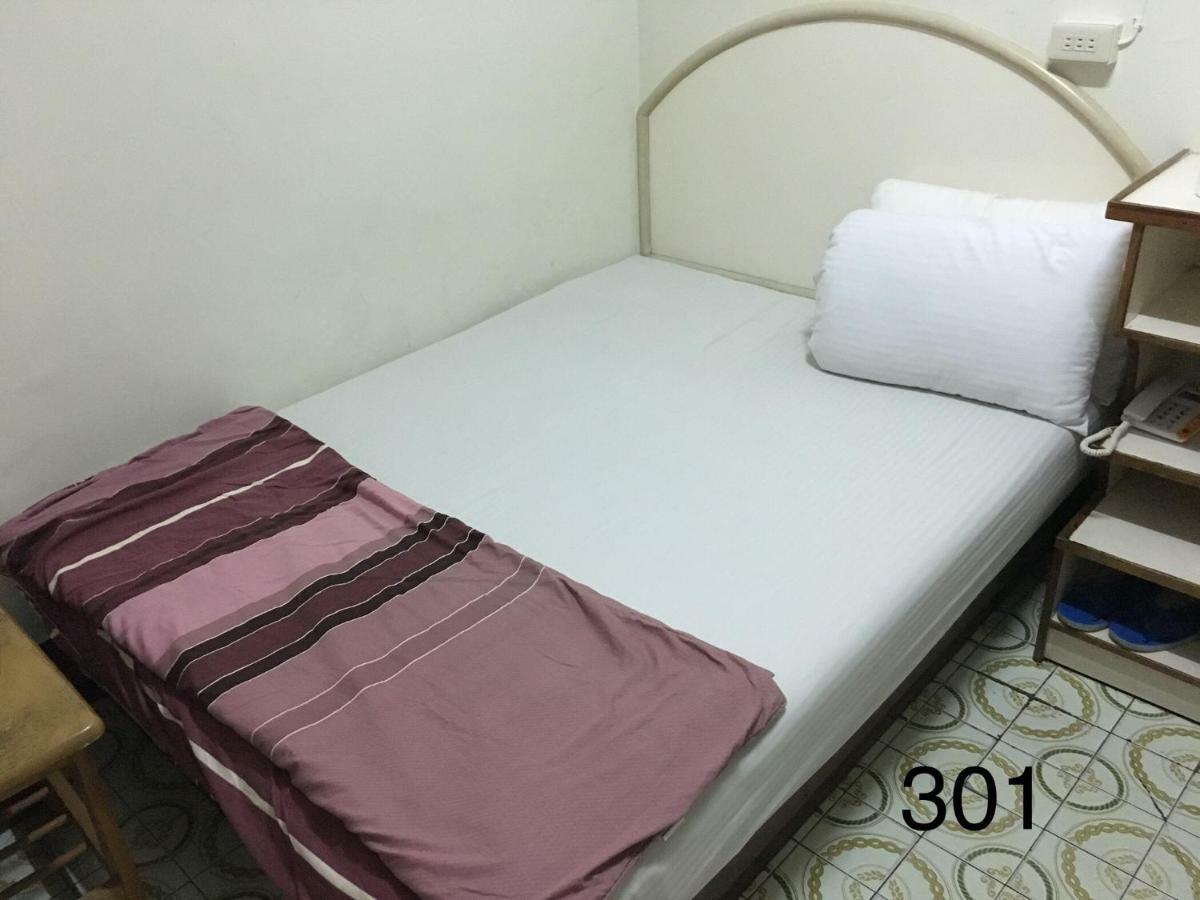 Yongxing Inn Chiayi Buitenkant foto