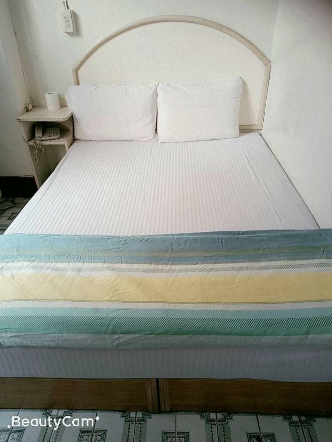 Yongxing Inn Chiayi Buitenkant foto